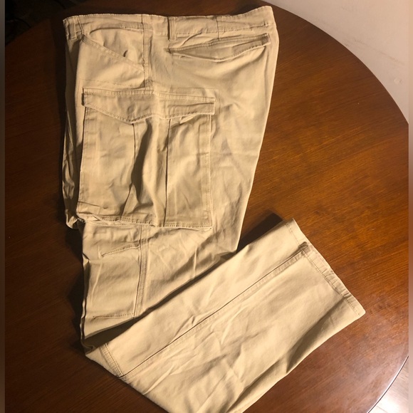 NWOT Fashion Nova Summer Games Cargo Pants - Khaki Size 42 - Picture 7 of 12